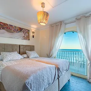 Hof Van Holland Carihuela Torremolinos
